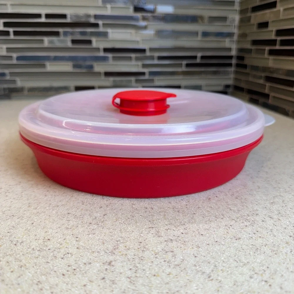 Pampered Chef Microwave Popcorn Maker Red Silicone Collapsible Bowl with Lid
